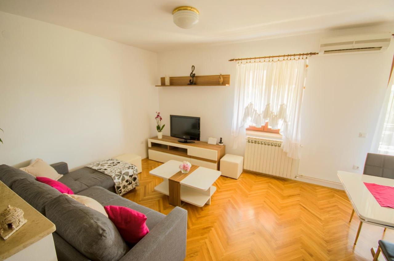 Apartment Ivis Винкуран Екстериор снимка